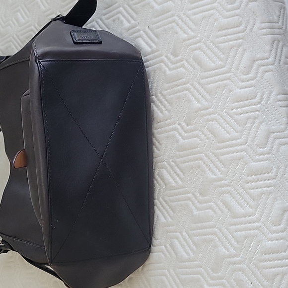 Tumi Leather Santa Monica Mabery Convertable Hobo Purse - Picture 11 of 13